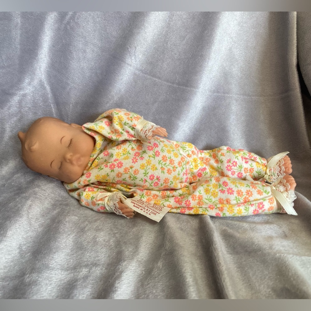 Vintage New Born ® THE ORIGINAL MUSICAL Baby Doll WITH ANIMATION (unknown year)